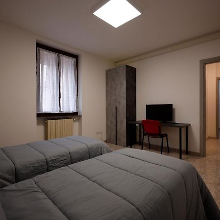 Placido'S B&B Rho Esterno foto